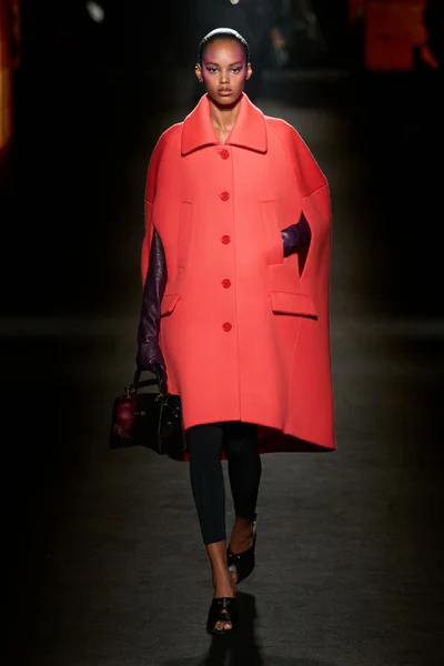 Look 11